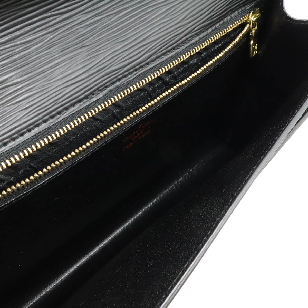 Louis Vuitton Louis Vuitton Louis Vuitton Pochette Seliere Dragonne Epi Clutch Bag Leather Clutch Bag M52612 Size ONE SIZE - 5 Thumbnail