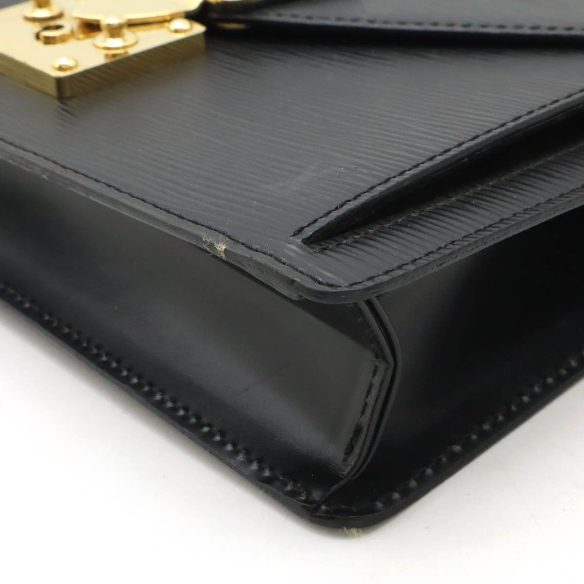 Louis Vuitton Louis Vuitton Louis Vuitton Pochette Seliere Dragonne Epi Clutch Bag Leather Clutch Bag M52612 Size ONE SIZE - 3 Thumbnail