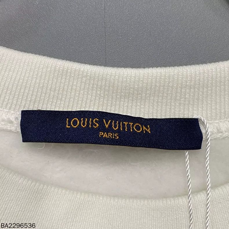 Louis Vuitton Louis Vuitton Logo Sweatshirt with Mountain Design Size US XS / EU 42 / 0 - 5 Thumbnail