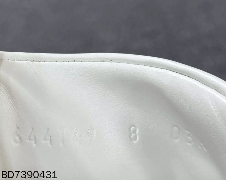 Gucci Double G Stripe White Sneakers by Gucci Size US 9 / EU 42 - 7 Thumbnail