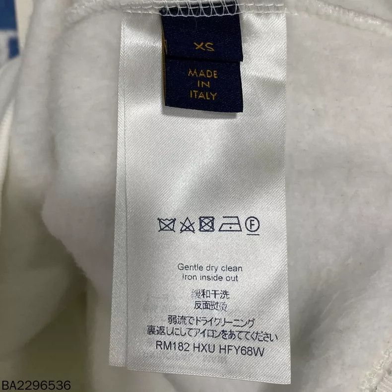 Louis Vuitton Louis Vuitton Mountain Logo Sweatshirt Size US XS / EU 42 / 0 - 5 Thumbnail