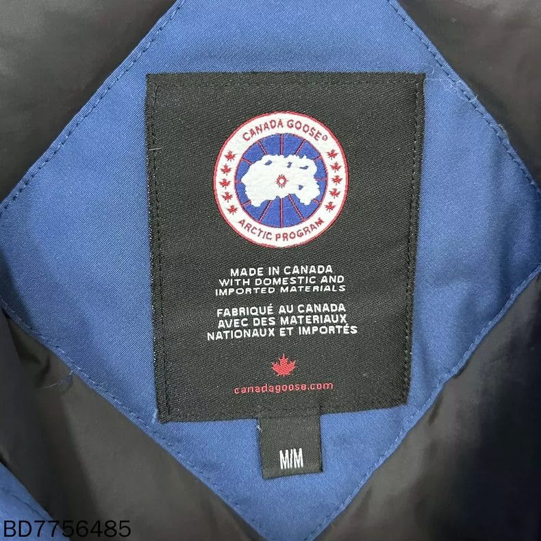 Canada Goose Canada Goose Parka with Removable Fur Collar Size US M / EU 48-50 / 2 - 4 Thumbnail
