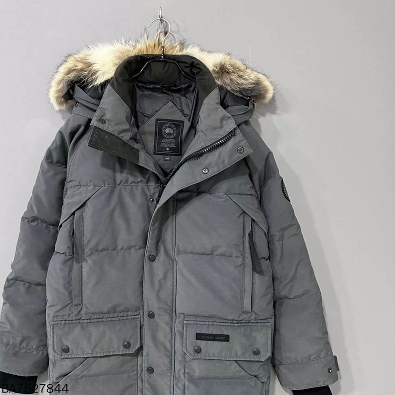 Canada Goose Canada Goose Down Jacket with Fur Hood Size US M / EU 48-50 / 2 - 2 Thumbnail