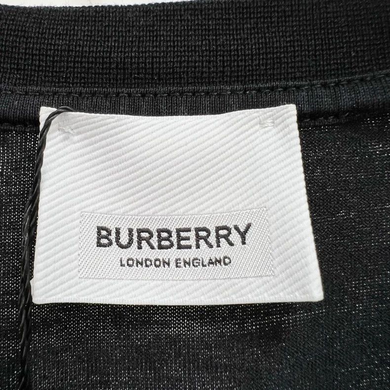 Burberry Burberry Short Sleeve T-Shirt with Print-yf Size US L / EU 52-54 / 3 - 5 Thumbnail