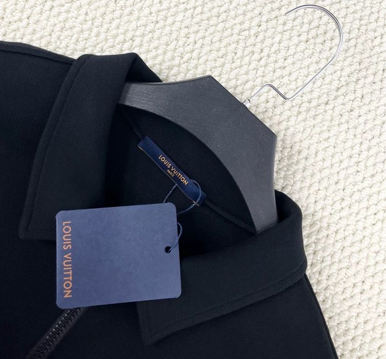 Louis Vuitton Louis Vuitton Black Short Sleeve Half Zip Shirt-yf Size US XL / EU 56 / 4 - 3 Thumbnail