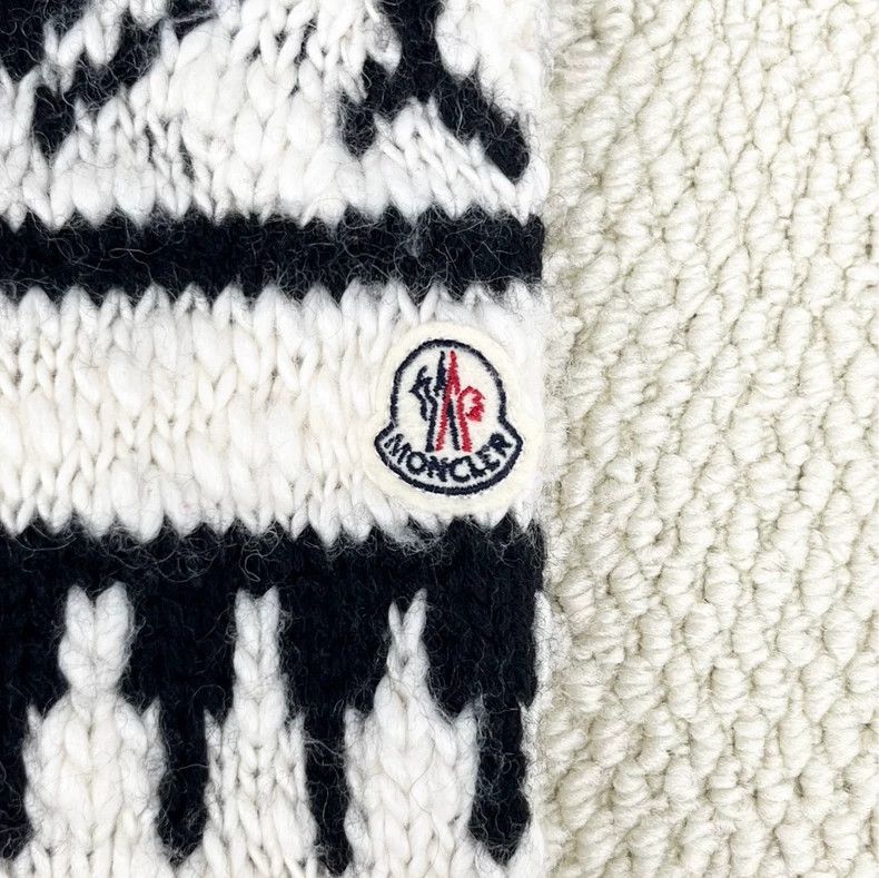 Moncler Moncler Black White Knit Sweater with Logo-yf Size US L / EU 52-54 / 3 - 5 Thumbnail