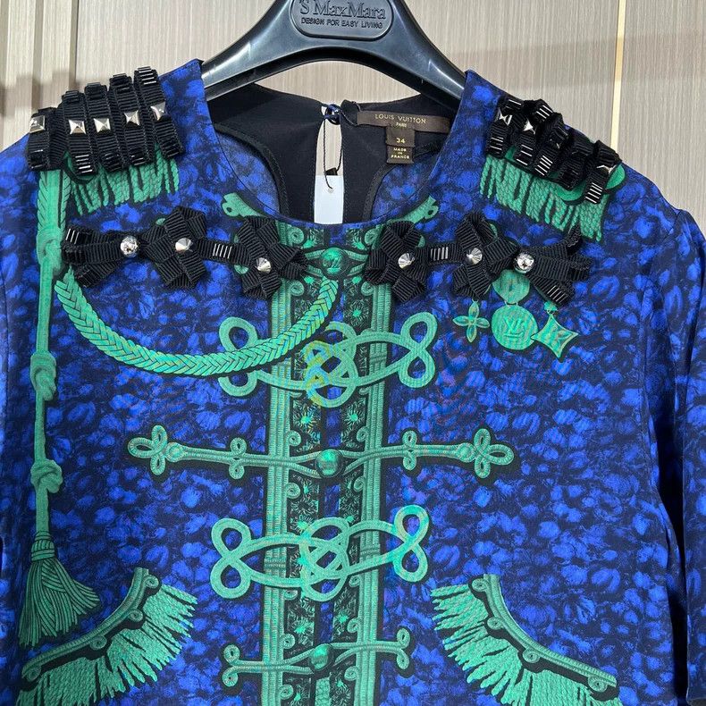 Louis Vuitton Louis Vuitton Short Sleeve Bow Tie Top-yf Size US S / EU 44-46 / 1 - 6 Thumbnail
