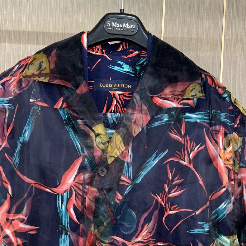 Louis Vuitton Louis Vuitton Floral Sheer Shirt Size S-yf Size US S / EU 44-46 / 1 - 3 Thumbnail