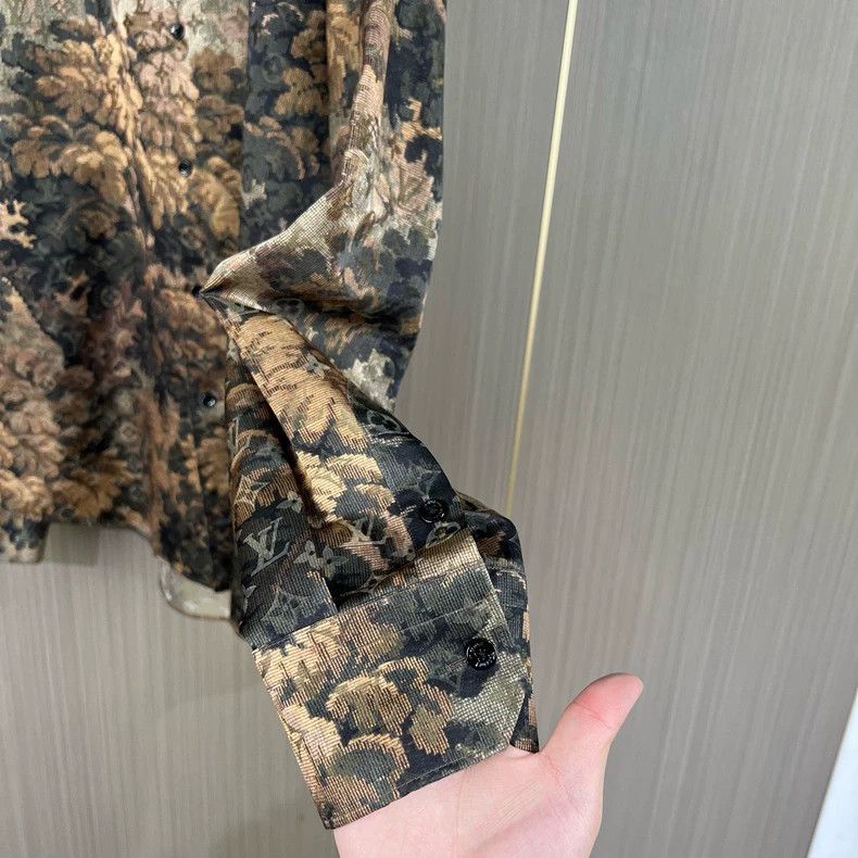 Louis Vuitton Louis Vuitton Printed Long Sleeve Shirt-yf Size US L / EU 52-54 / 3 - 4 Thumbnail