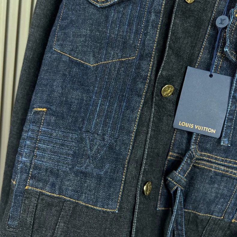 Louis Vuitton Louis Vuitton Embossed Logo Denim Jacket-yf Size US XXL / EU 58 / 5 - 4 Thumbnail