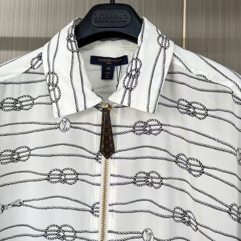 Louis Vuitton Louis Vuitton Chain Zip Silk Jacket-yf Size US M / EU 48-50 / 2 - 3 Thumbnail