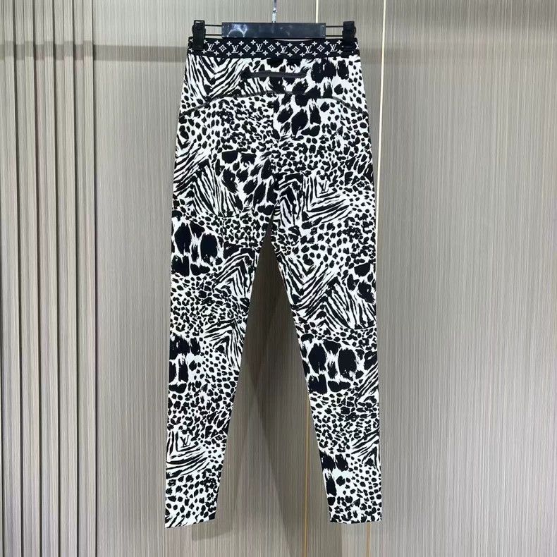 Louis Vuitton Louis Vuitton Printed Yoga Pants for Women-yf Size US 36 / EU 52 - 2 Thumbnail
