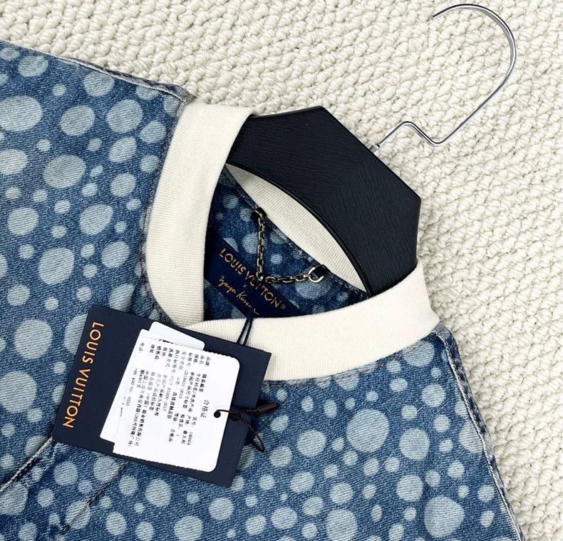 Louis Vuitton Louis Vuitton Yayoi Kusama Blue Denim Shirt-yf Size US S / EU 44-46 / 1 - 3 Thumbnail
