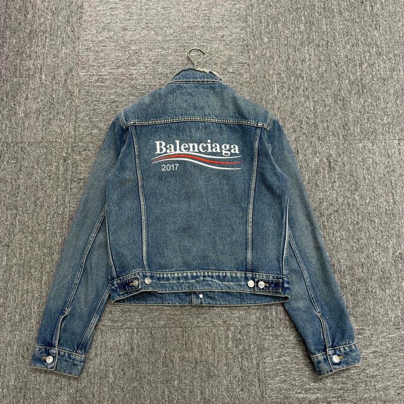 Balenciaga Balenciaga Denim Jacket with Logo Print-yf Size US L / EU 52-54 / 3 - 2 Thumbnail