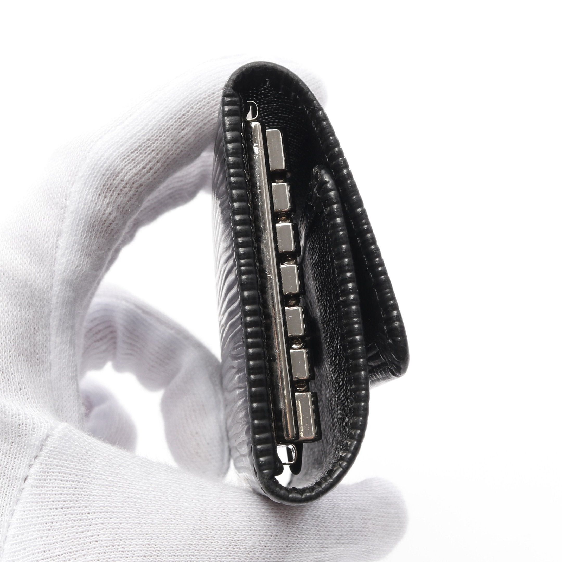 Louis Vuitton Louis Vuitton Multicle 6 Epi Noir Key Case Leather Black Size ONE SIZE - 6 Thumbnail