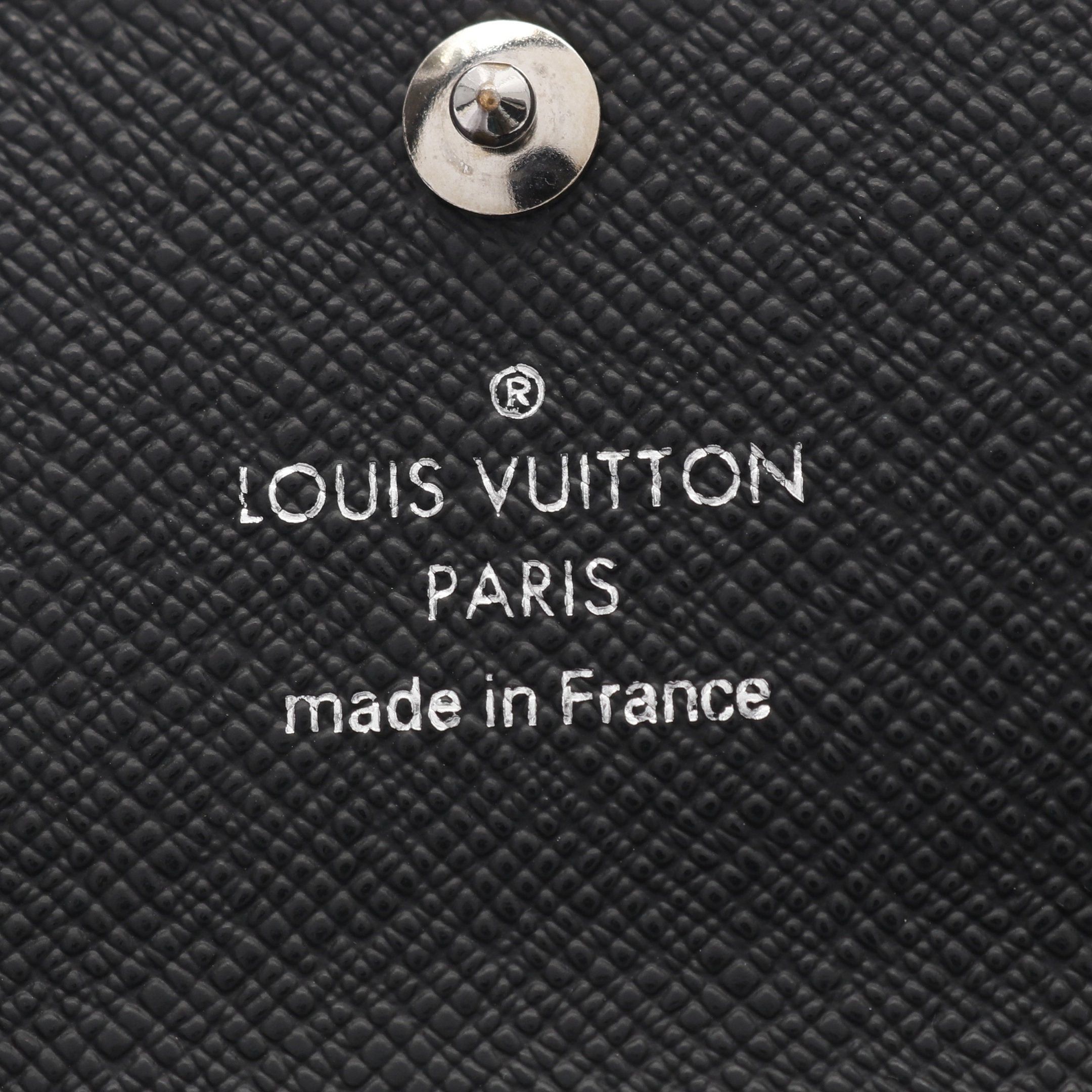 Louis Vuitton Louis Vuitton Multicle 6 Epi Noir Key Case Leather Black Size ONE SIZE - 4 Thumbnail