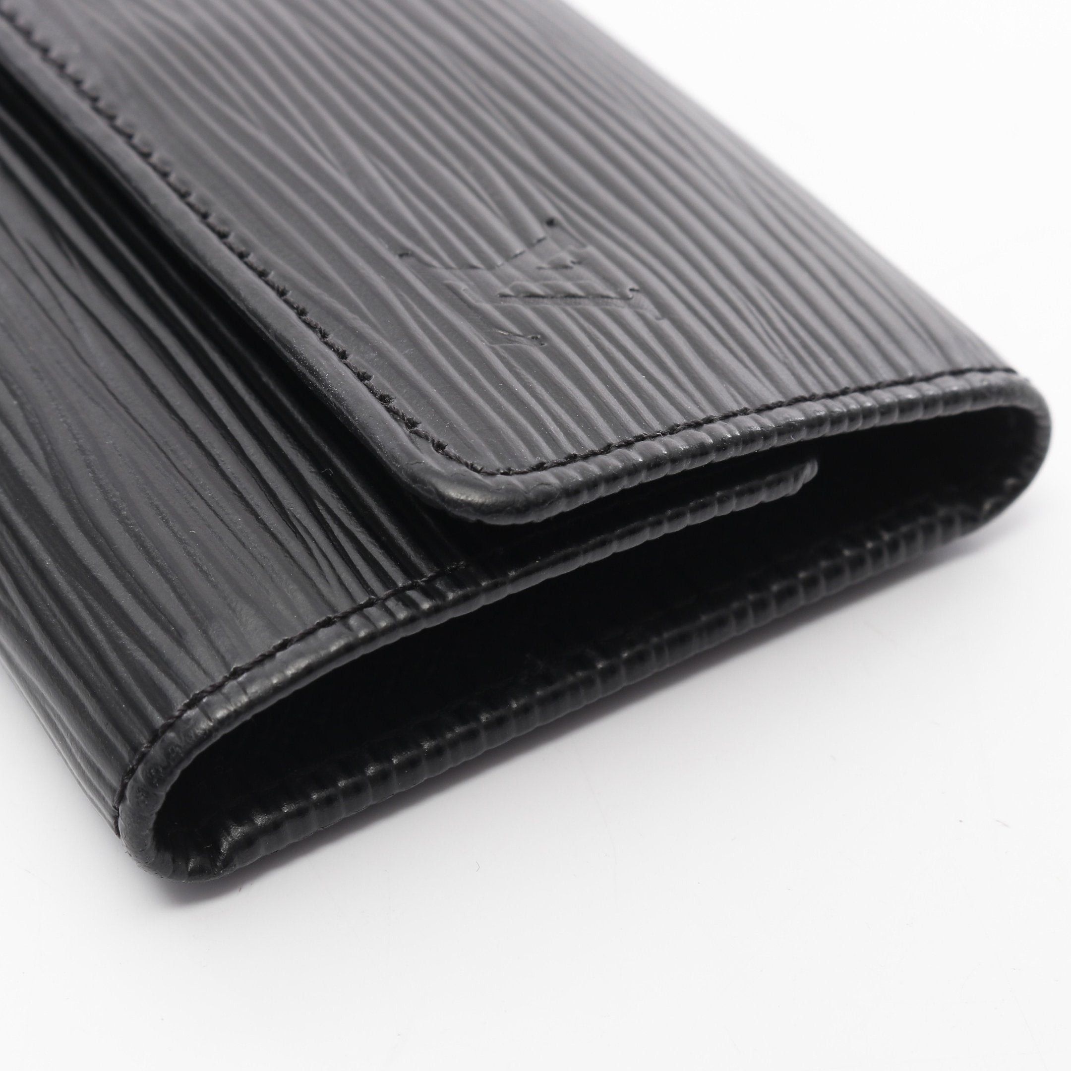 Louis Vuitton Louis Vuitton Multicle 6 Epi Noir Key Case Leather Black Size ONE SIZE - 7 Thumbnail