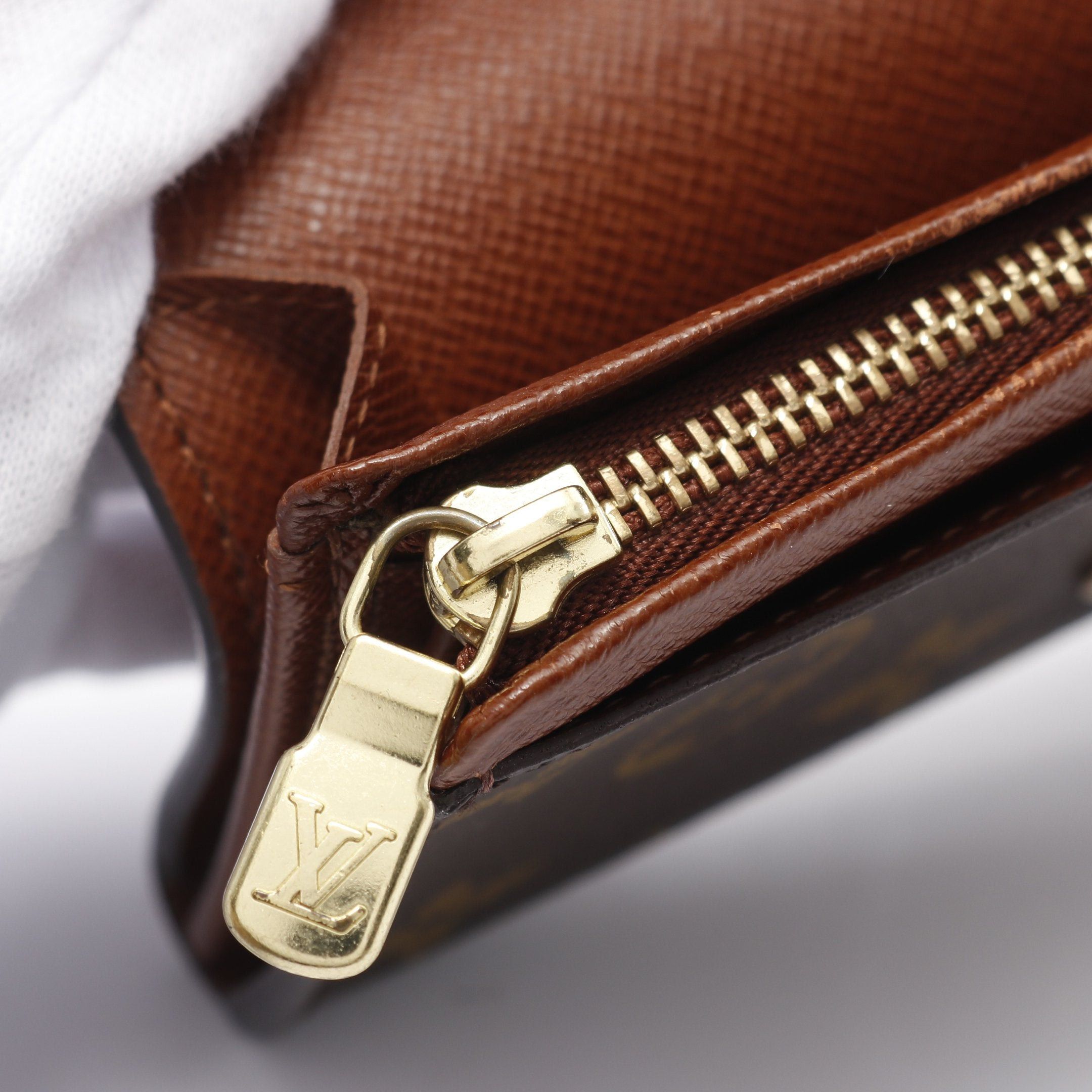 Louis Vuitton Louis Vuitton Porte-Monnaie Bie Tresor Monogram Bi-Fold Wallet Leather Brown Size ONE SIZE - 8 Thumbnail