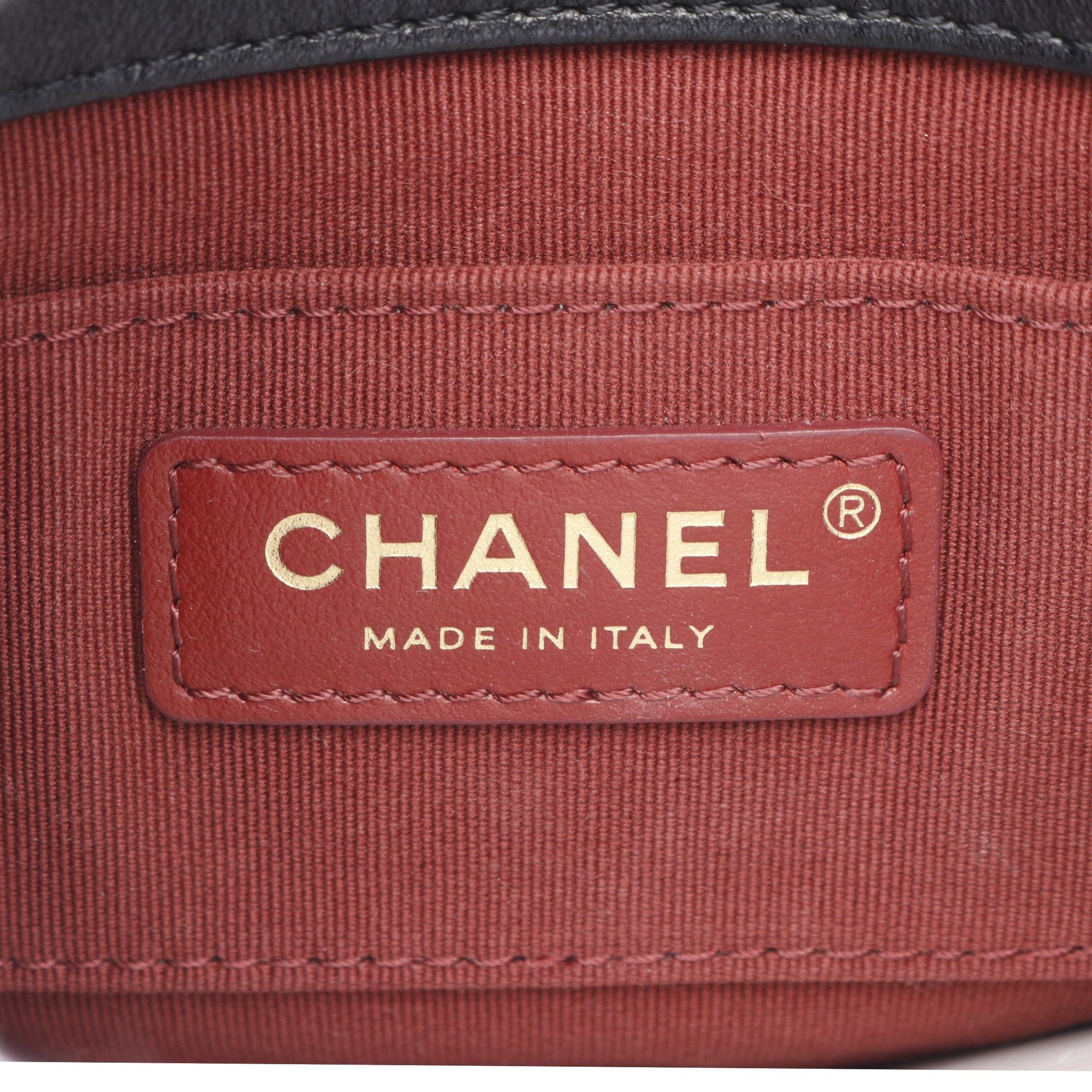 Chanel Chanel Matelasse Chain Shoulder Bag Lambskin Black Gold Hardware Size ONE SIZE - 4 Thumbnail