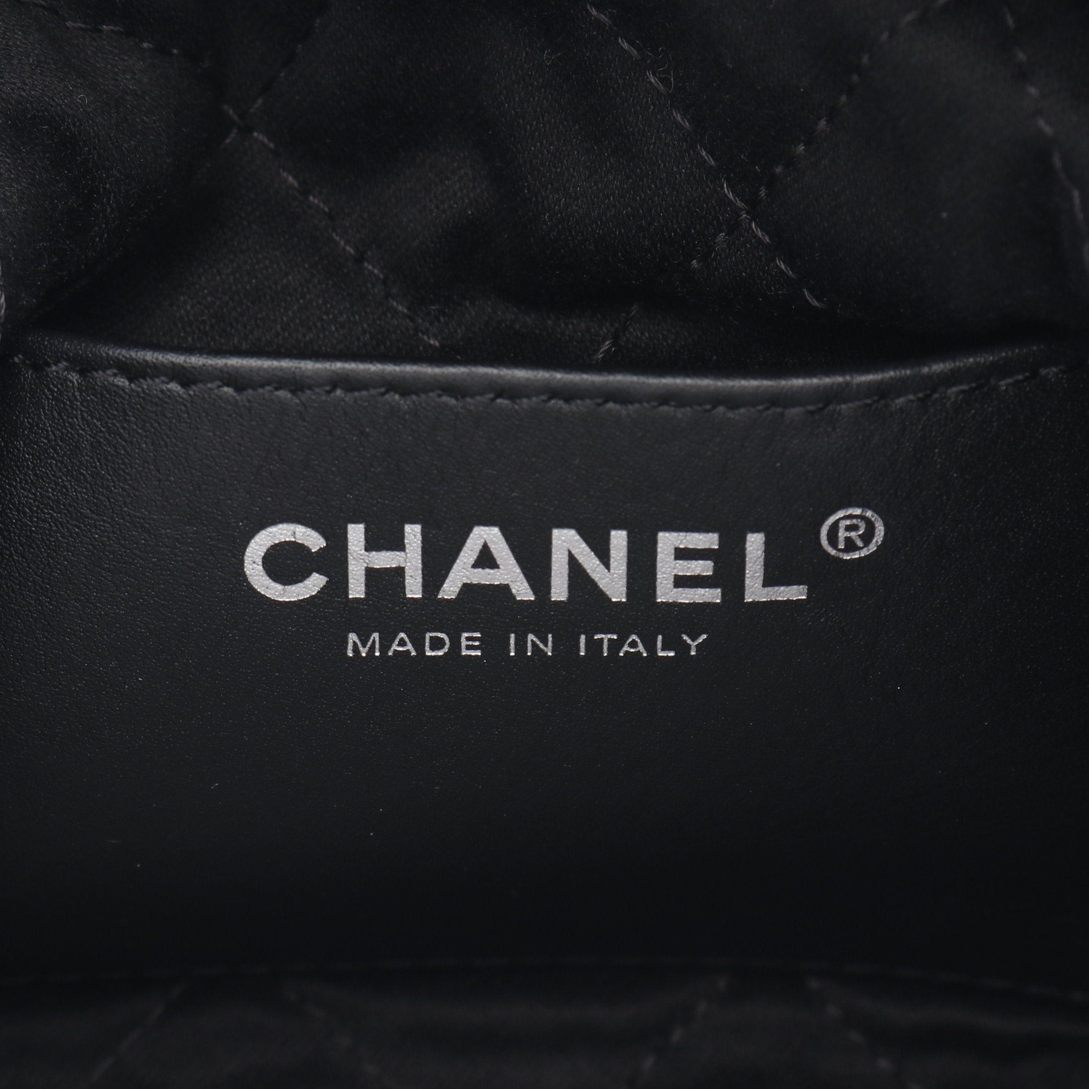 Chanel Chanel Chanel 22 Mini Chain Shoulder Bag Leather Black Silver Hardware Size ONE SIZE - 4 Thumbnail
