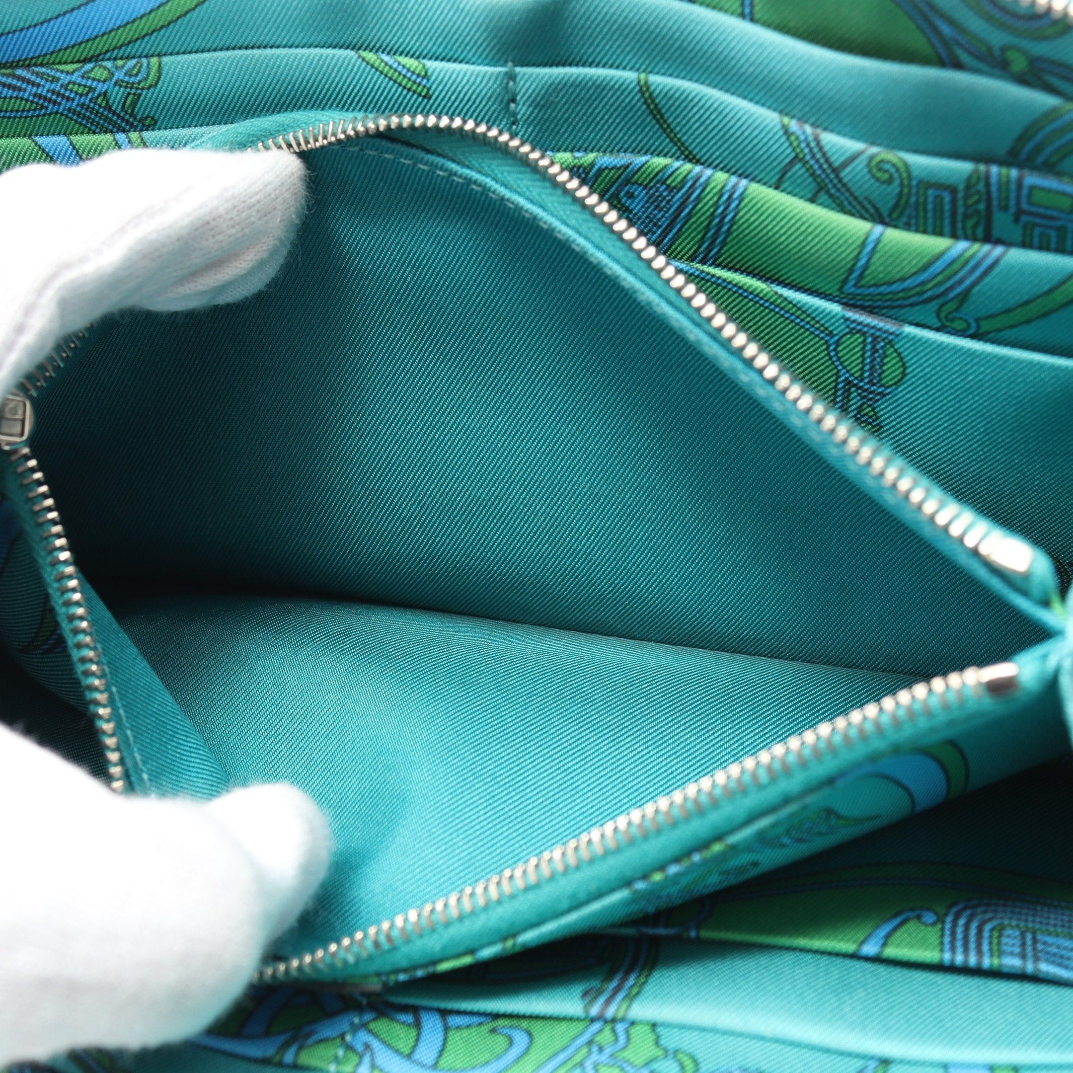 Hermes Hermes Azap Long Silk In Blue Paon Round Zipper Wallet Veau Epsom Emerald Green Silver Hardware X Stamp Size ONE SIZE - 6 Thumbnail