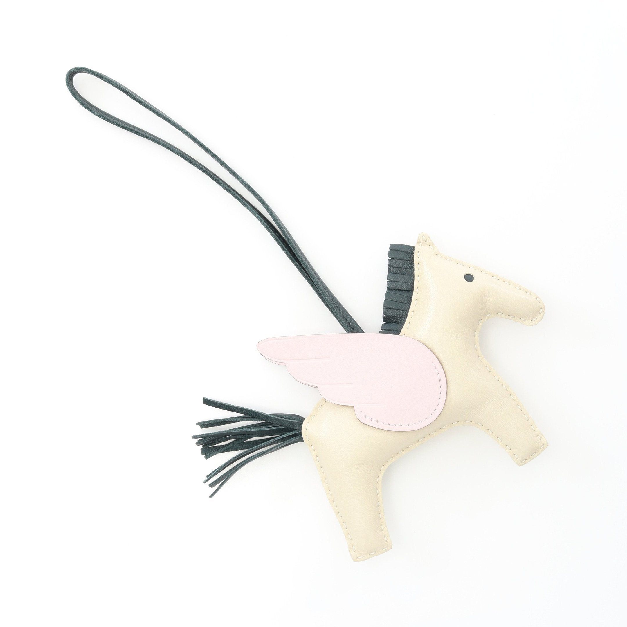 Hermes Hermes Rodeo Pegasus Mm Kure Mauve Pail Vert Chypre Bag Charm Aagneau Veau Swift Off White Light Pink Dark Green U Stamp Size ONE SIZE - 2 Thumbnail