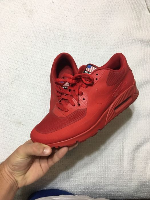 Kanye west air outlet max 90