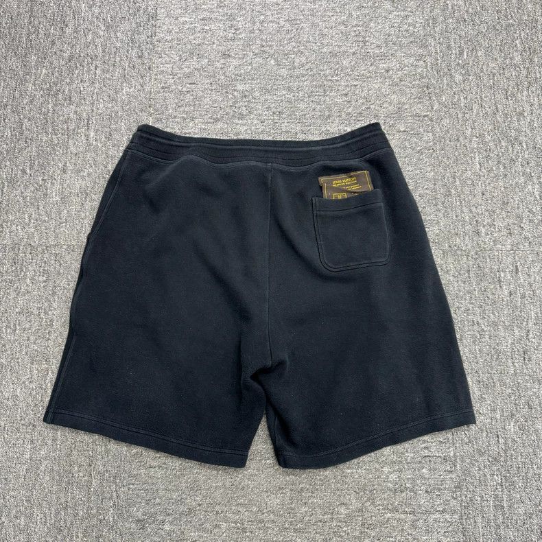 Louis Vuitton Louis Vuitton Pocket Shorts Size XXL-yf Size US 44 / EU 60 - 2 Thumbnail