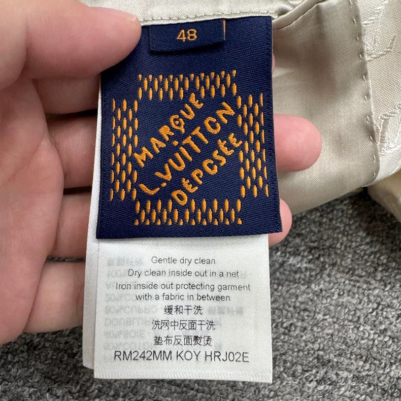 Louis Vuitton Louis Vuitton Printed Double-Breasted Blazer-yf Size US L / EU 52-54 / 3 - 5 Thumbnail