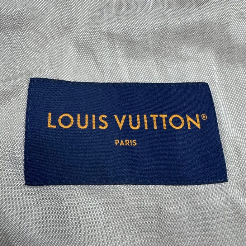Louis Vuitton Louis Vuitton Beige Embossed Denim Jacket-yf Size US L / EU 52-54 / 3 - 3 Thumbnail