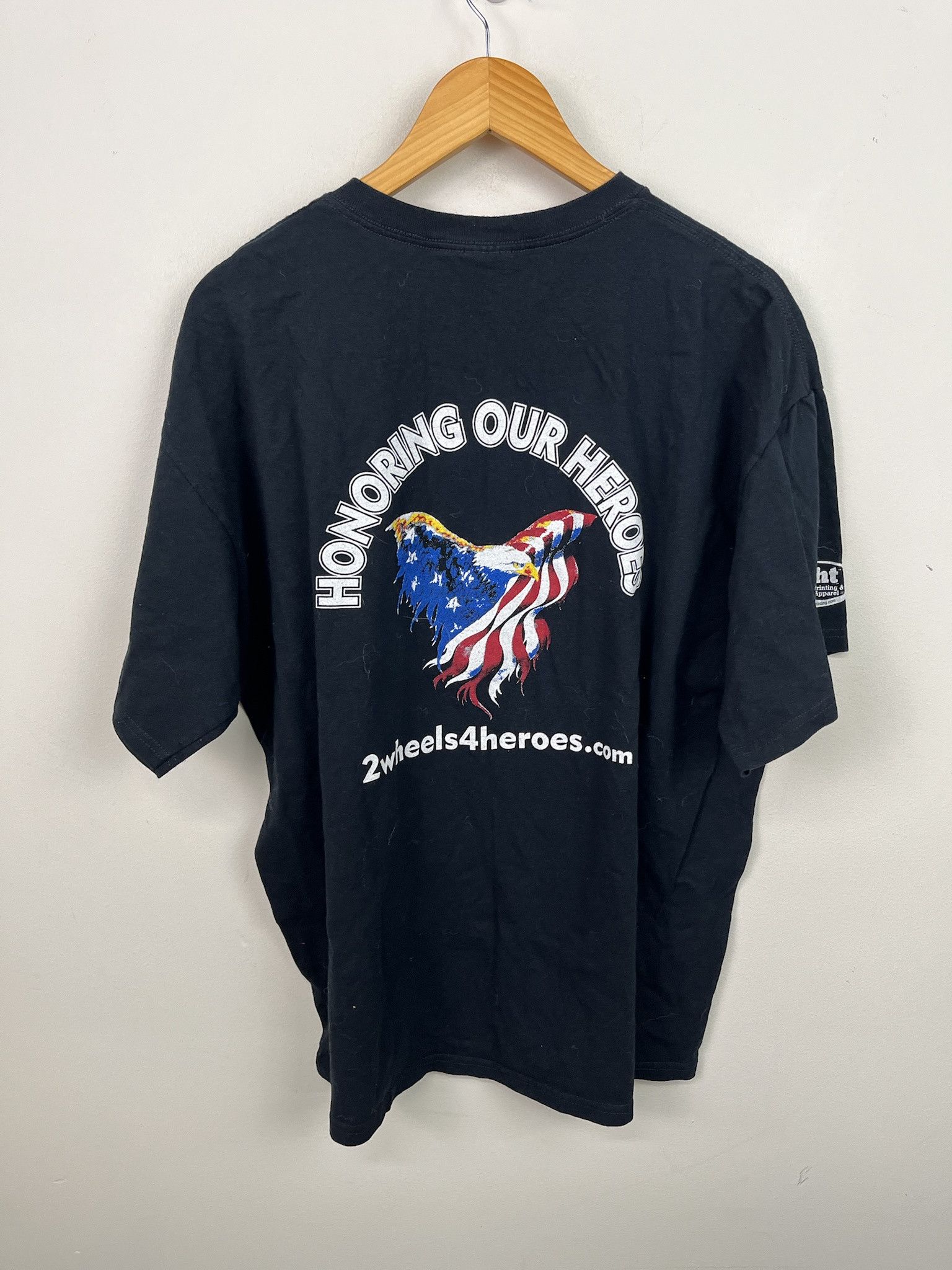 Harley Davidson Vintage 2 Wheels Heroes Motorcycle Veterans T Shirt Size XL Size US XL / EU 56 / 4 - 3 Thumbnail