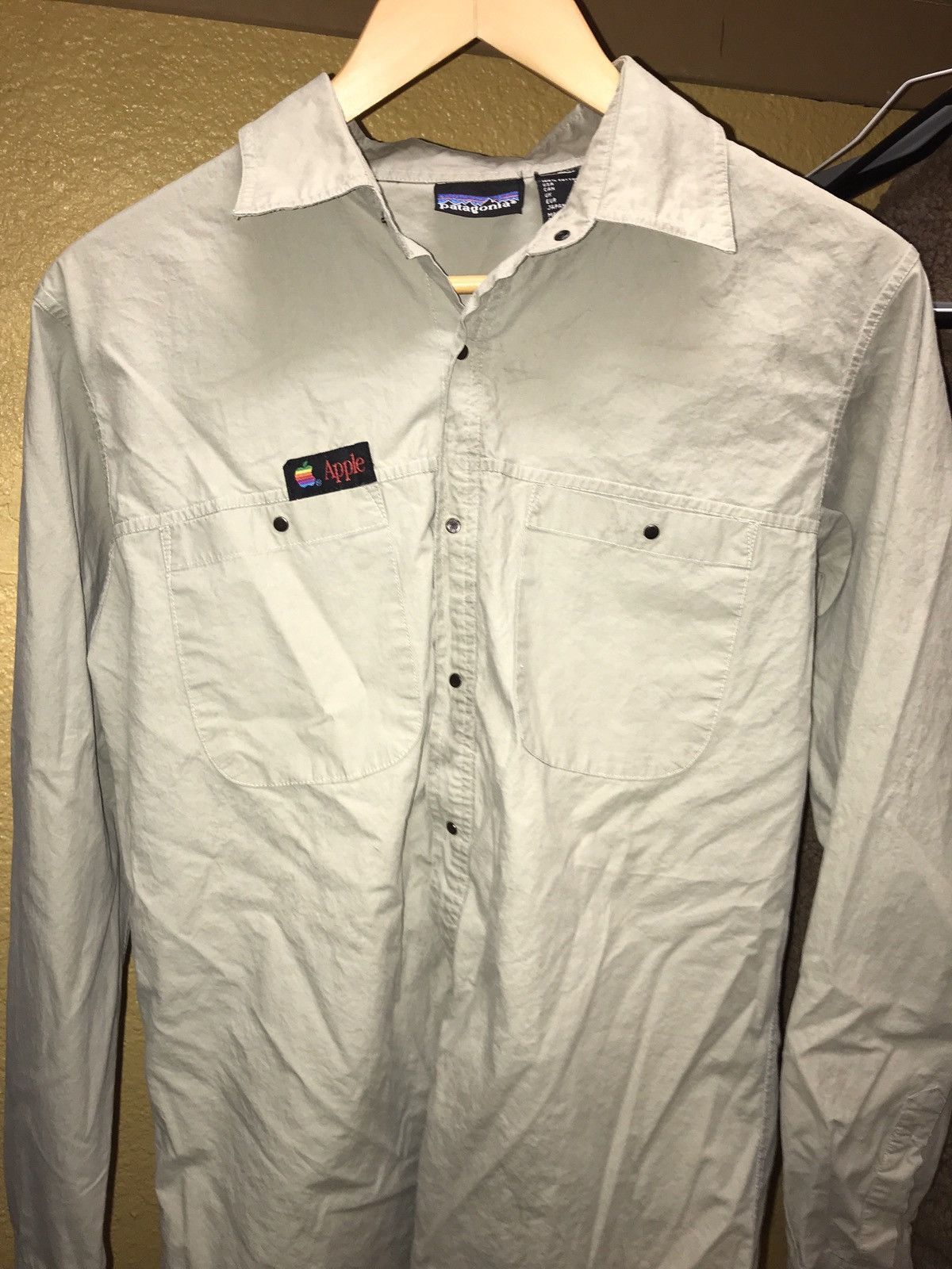 RARE Vintage 1986 Apple Button up