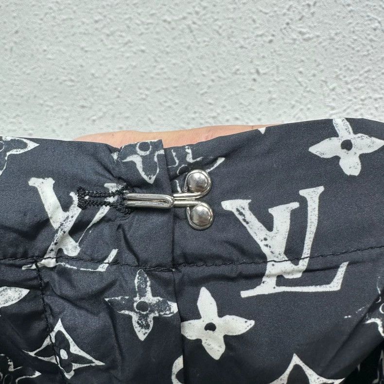 Louis Vuitton Louis Vuitton Black and White Shorts Size US 36 / EU 52 - 6 Thumbnail