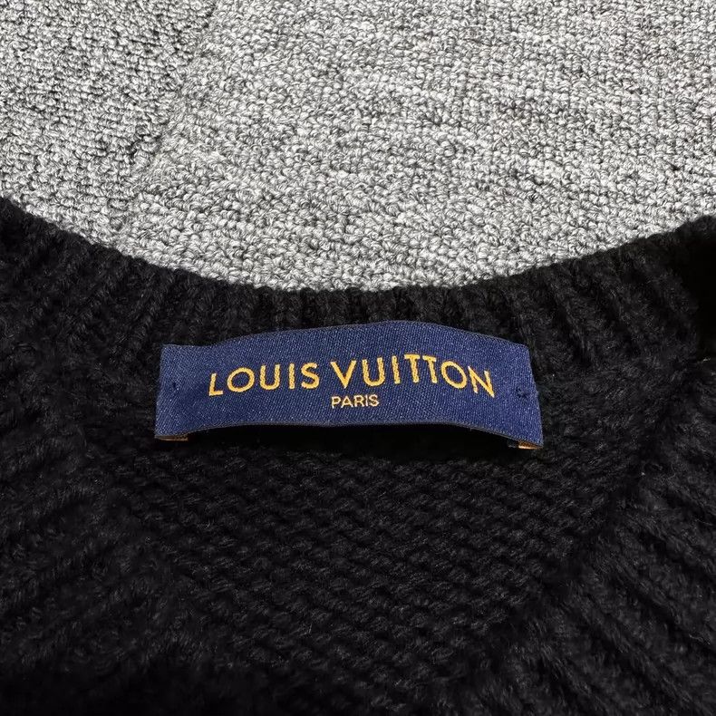 Louis Vuitton Louis Vuitton Knitted Short Sleeve Sweater Size US S / EU 44-46 / 1 - 2 Thumbnail