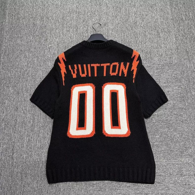 Louis Vuitton Louis Vuitton Knitted Short Sleeve Sweater Size US S / EU 44-46 / 1 - 4 Thumbnail