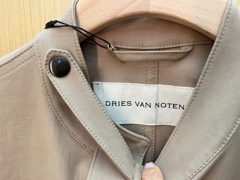 Dries Van Noten Dries Van Noten Short Jacket for Spring Season Size US S / EU 44-46 / 1 - 5 Thumbnail