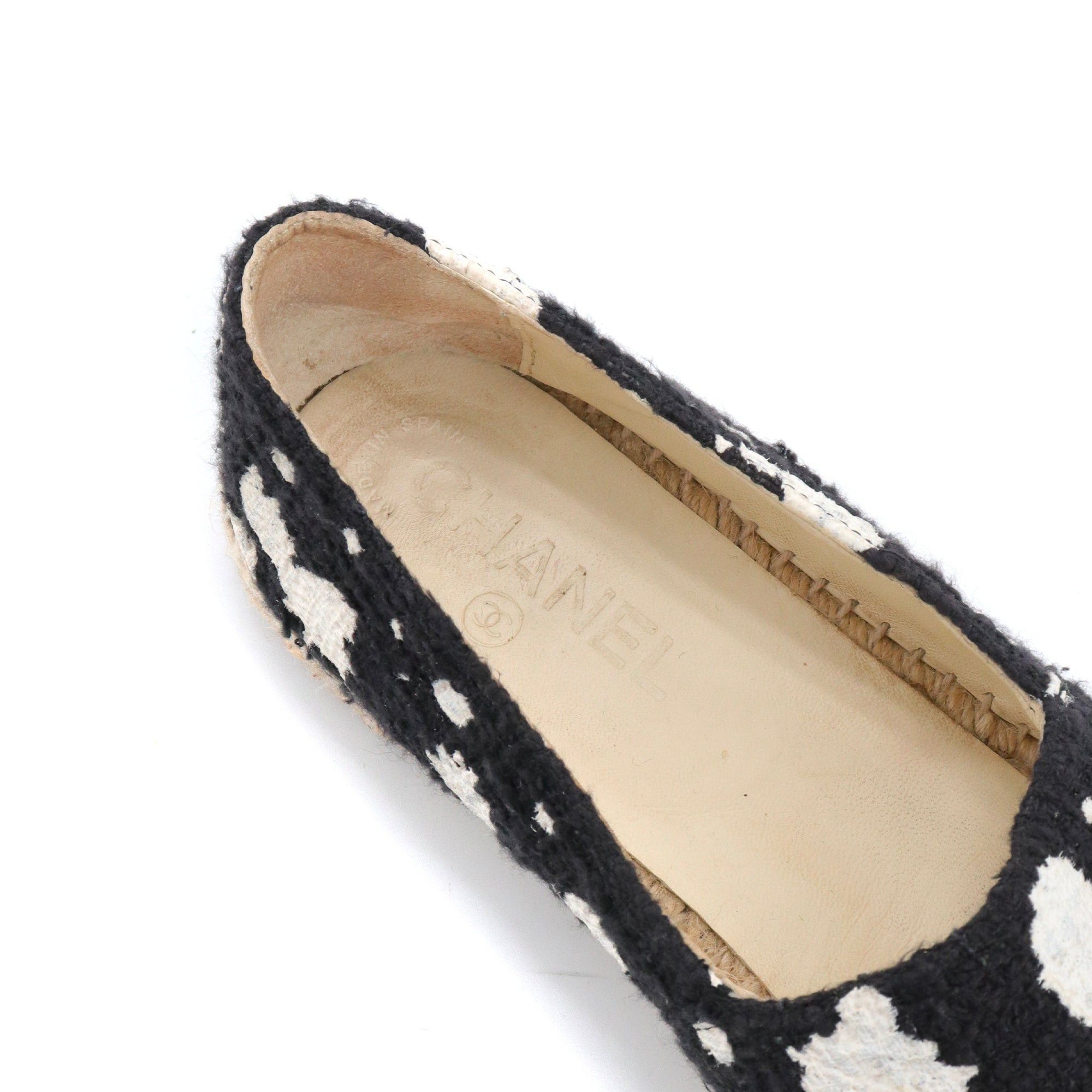 Chanel CHANEL - Chanel CC espadrilles in black tweed (T40) Size US 9 / IT 39 - 6 Thumbnail