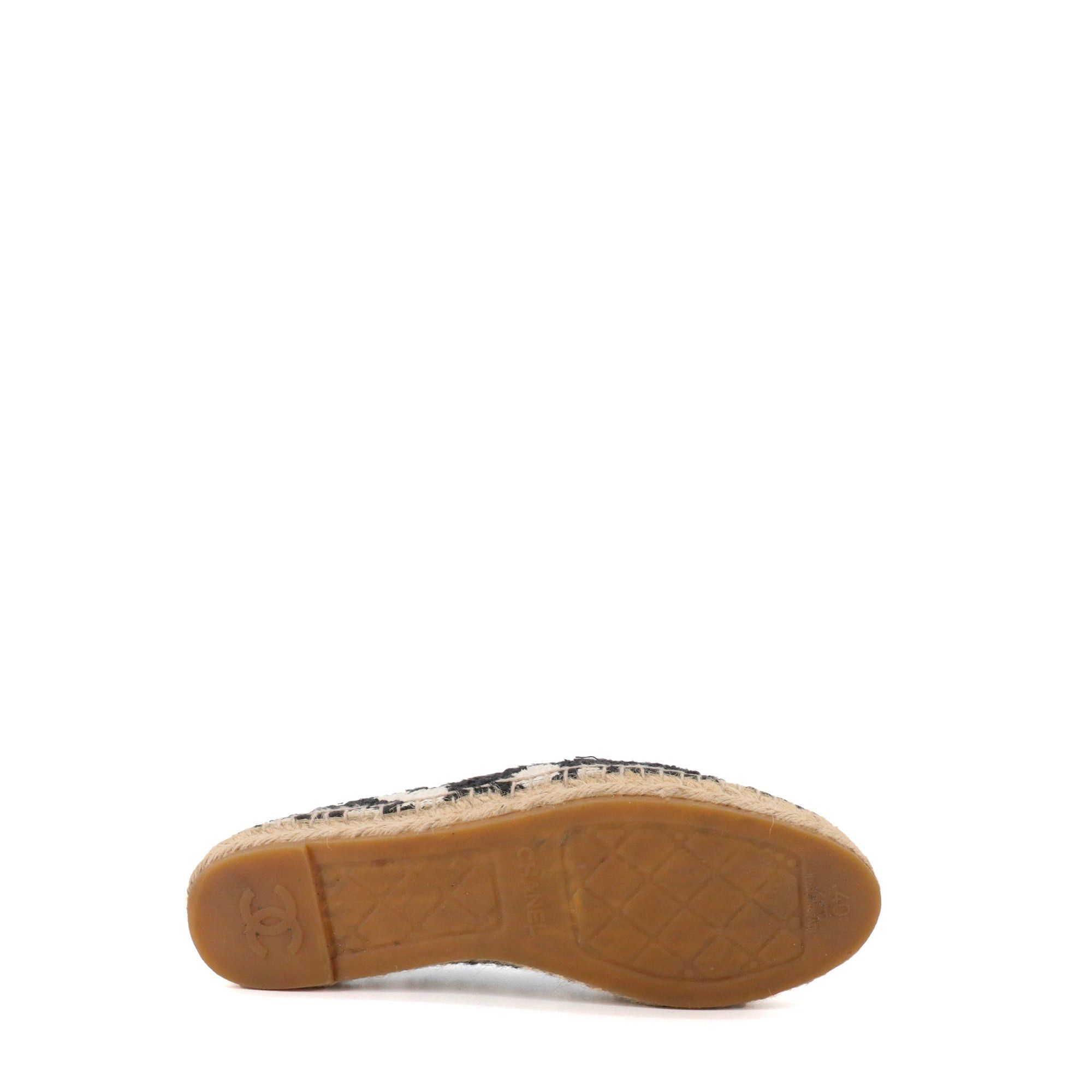 Chanel CHANEL - Chanel CC espadrilles in black tweed (T40) Size US 9 / IT 39 - 3 Thumbnail