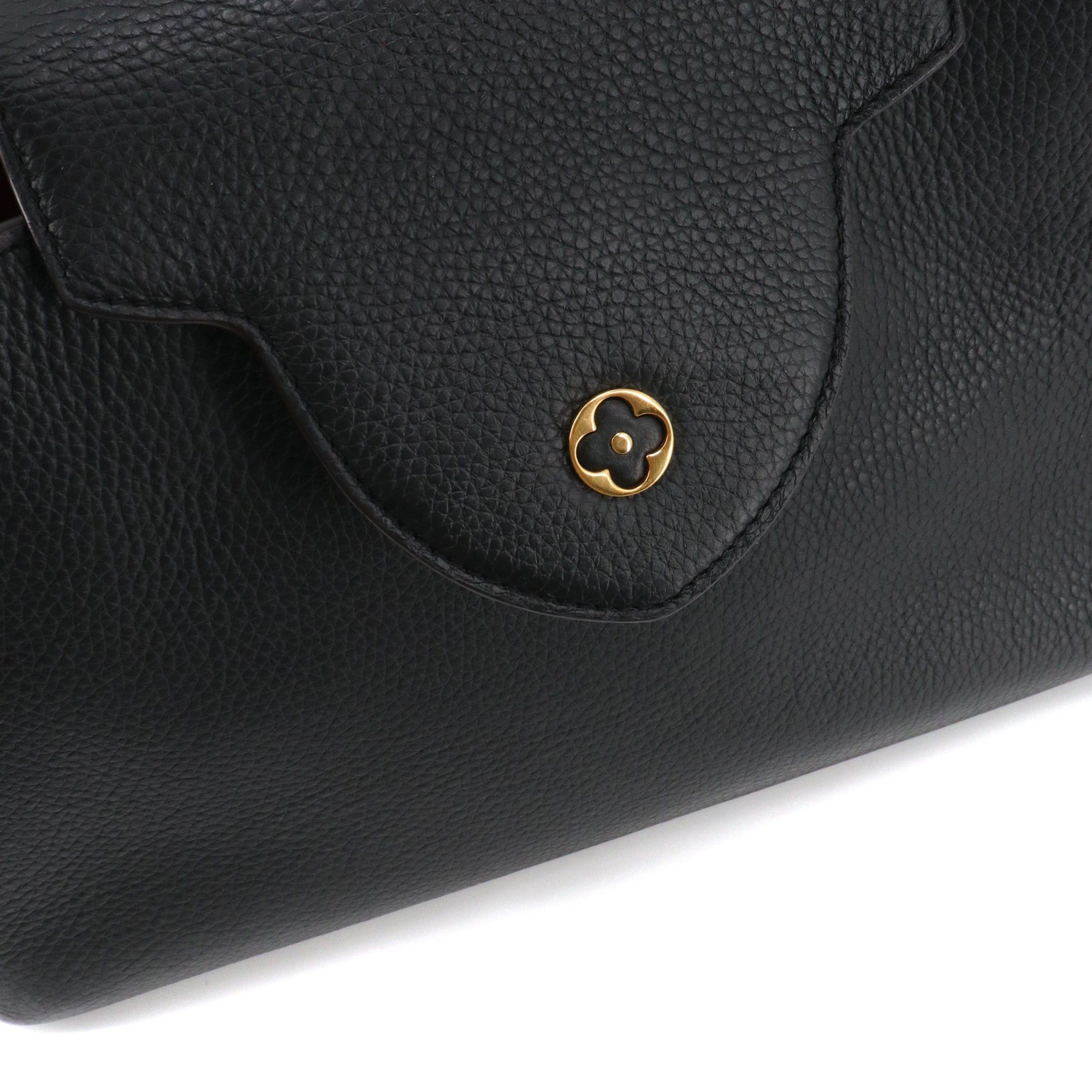 Louis Vuitton LOUIS VUITTON - Louis Vuitton Capucines GM handbag in black grained leather Size ONE SIZE - 7 Thumbnail