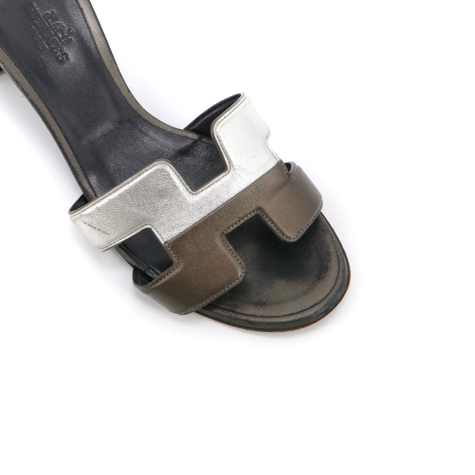 Hermes HERMÈS - Oasis Hermès heeled sandals in two-tone smooth leather (T35) Size US 4 / IT 34 - 4 Thumbnail