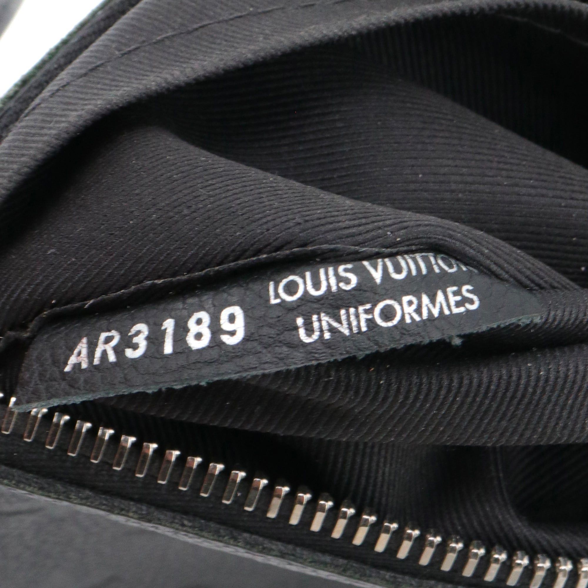 Louis Vuitton LOUIS VUITTON - Louis Vuitton Pallas shoulder bag in black empreinte leather Size ONE SIZE - 10 Thumbnail