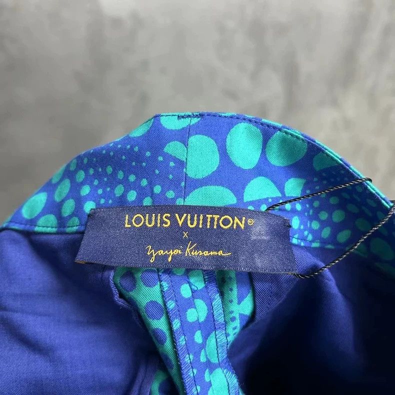 Louis Vuitton Louis Vuitton Blue Pattern Cargo Shorts Size US 28 / EU 44 - 6 Thumbnail
