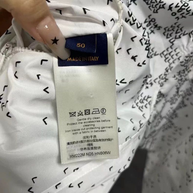 Louis Vuitton Louis Vuitton Windbreaker Jacket in White Size US M / EU 48-50 / 2 - 2 Thumbnail