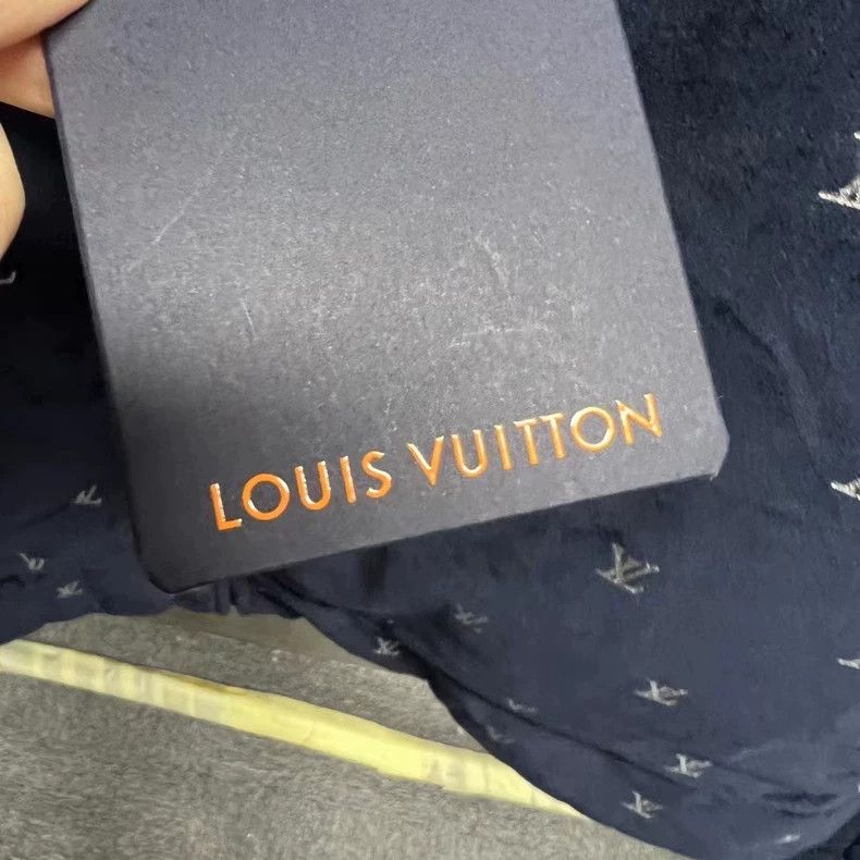 Louis Vuitton Louis Vuitton Black Patterned Logo Jacket Size US L / EU 52-54 / 3 - 3 Thumbnail