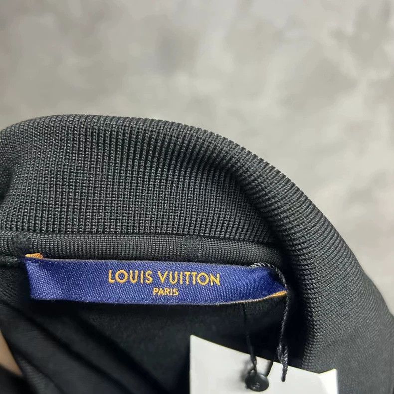 Louis Vuitton Louis Vuitton Black NBA Logo Short Sleeve Shirt Size US XXL / EU 58 / 5 - 5 Thumbnail