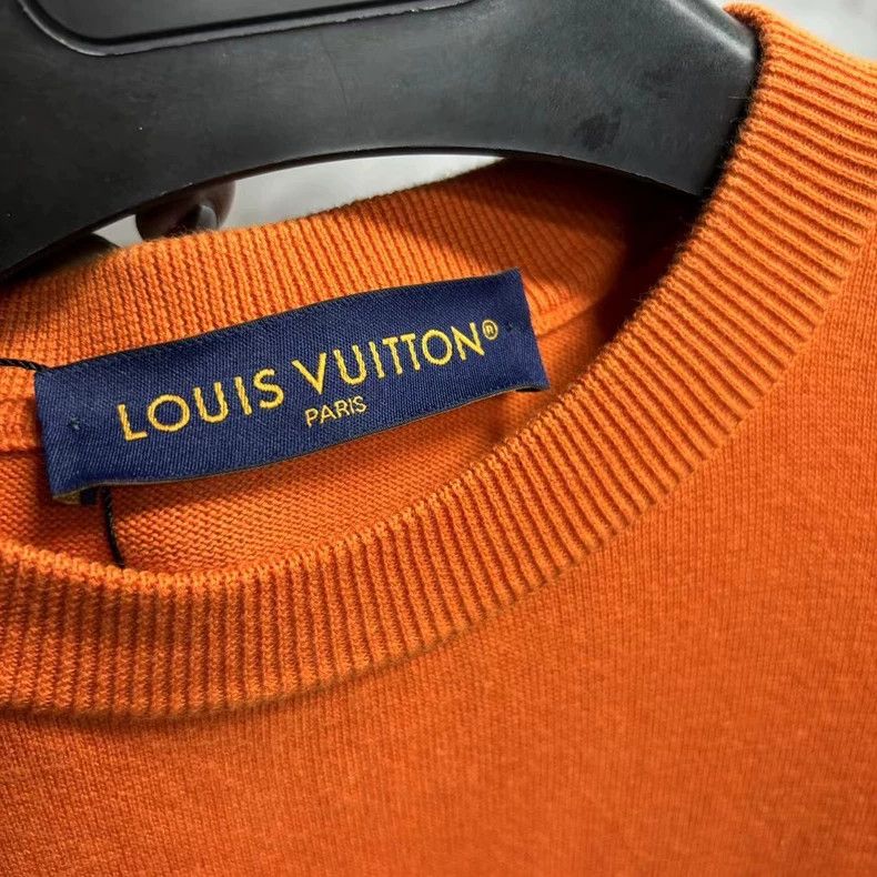 Louis Vuitton Louis Vuitton Orange Logo Knit T-shirt Size US S / EU 44-46 / 1 - 3 Thumbnail