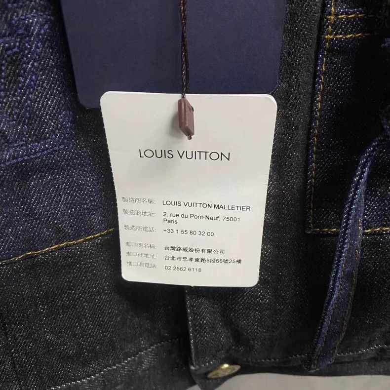 Louis Vuitton Louis Vuitton Blue Denim Jacket with Logo Size US XS / EU 42 / 0 - 4 Thumbnail