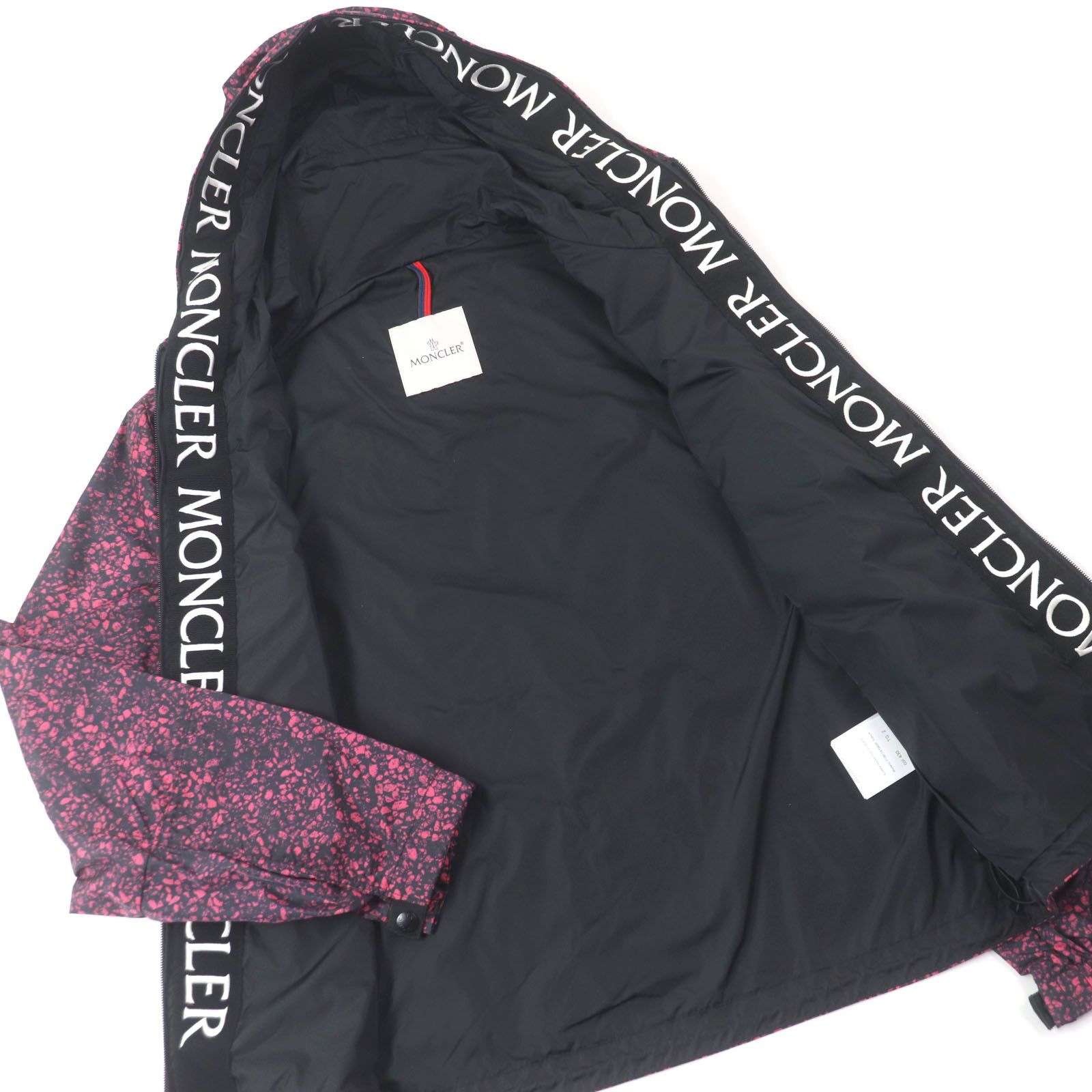 Moncler Moncler Moncler SIAGNE GIUBBOTTO Nylon Hooded Jacket Others Outerwear F10911B72600 539UR Size ONE SIZE - 3 Thumbnail