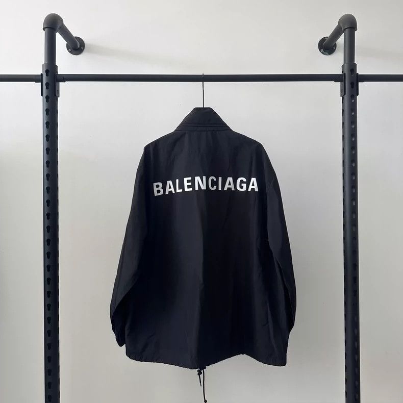 Balenciaga Balenciaga Logo Print Coach Jacket Size US S / EU 44-46 / 1 - 2 Thumbnail