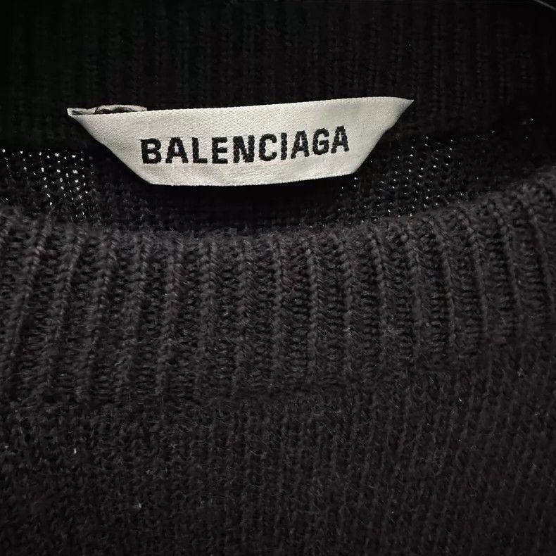 Balenciaga Balenciaga Multilingual Logo Sweater Size US XS / EU 42 / 0 - 6 Thumbnail